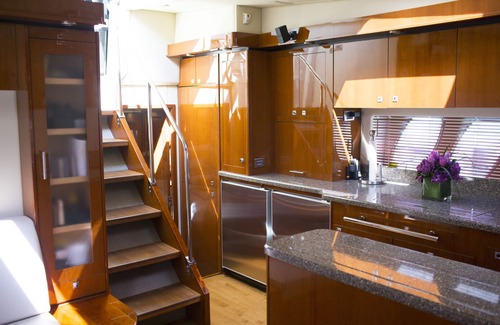 Downtown Miami Alquiler De Eote | Charter 60ft Sea Ray Private Yacht