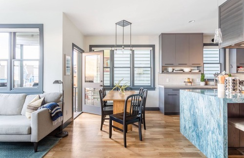 North Park City Cabina | Chartreuse by AvantStay | Hot Tub + Patio | Modern Cabin Minutes to Main Street