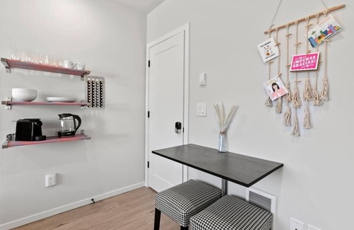 Whittier Heights Casa | Chase's sweet suite - Micro Studio - 91Walkscore