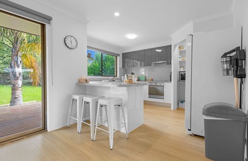 Lake Bunga Casa | Chasing beach days or a relaxing break, this home has everything you need