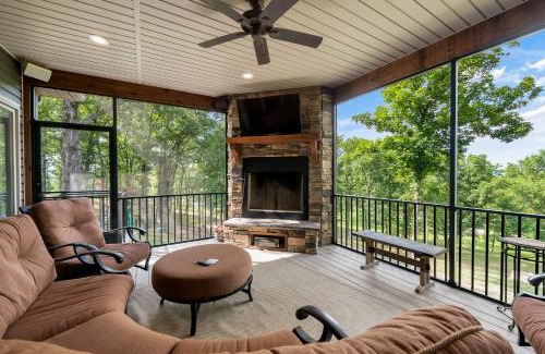 Rogers Casa | Chasing Sunsets