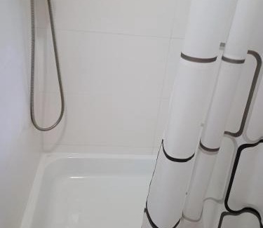 Stare Splavy Casa | Chata Borůvka u Máchova jezera - free PADDLEBOARD