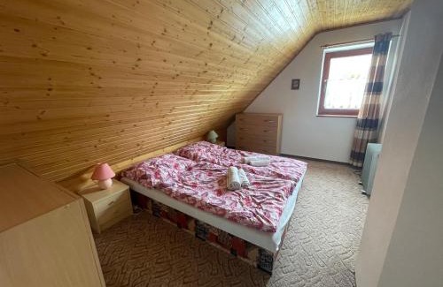 Velky Slavkov Casa | Chata Fialka