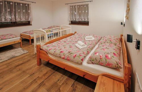Liptovska Osada Casa | Chata Liptov, Domček v záhradách