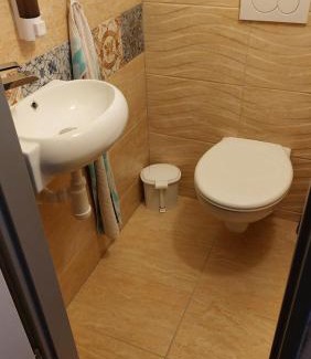 Klokocov Cabina | Chata pod lípou Bílý Kříž