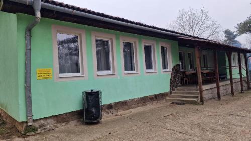Jelenec Casa | Chata zelená