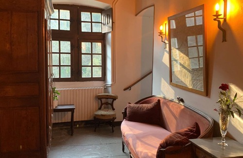 Saint-Andre-de-Majencoules Casa | Chateau du rey Restaurant L'Abeuradou