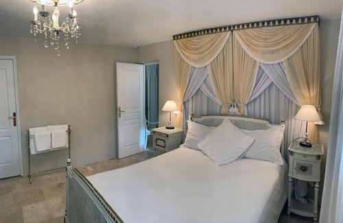 Saint-Christoly-de-Blaye Apartamento | Chateau Bavolier