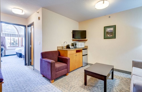 Canmore Hotel | Chateau Canmore
