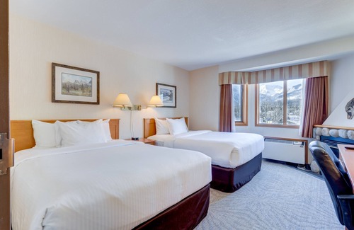 Canmore Hotel | Chateau Canmore