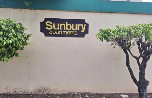 Saint Andrew Apartamento | Chateau Central at Sunbury Apts