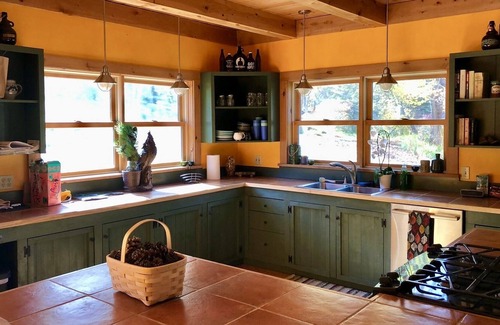 Johnson Casa | Chateau Chavis