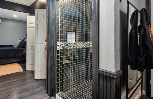 Eureka Springs Historic District Cabaña | Chateau Cottage - Ground Floor
