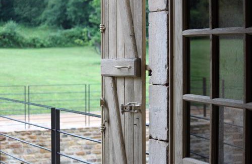 Etrigny Casa | Chateau de Balleure