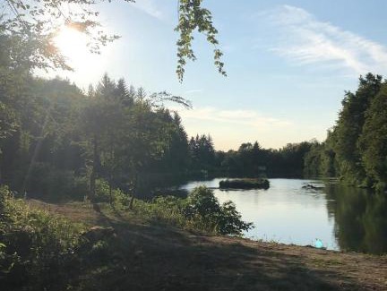 Villeneuve-de-Marc Cama Y Desayuno | Chateau de Bonnevaux