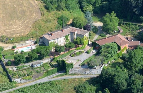 Brullioles Cabaña | Granja Château de Charfetain en el corazón de los Monts du Lyonnais