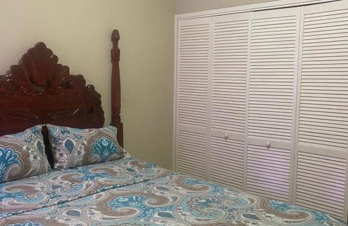 Spanish Town Casa | Chateau De Jacaranda