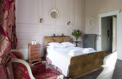 Omey Otro | Chateau De Jaques - Quince Habitaciones , Capacidad 31