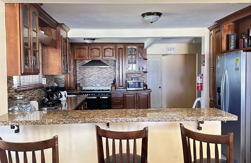 IronShore Estates Casa | Chateau De La Rose