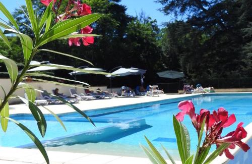 Carlucet Otro | CHATEAU DE LACOMTE COUNTRY CLUB