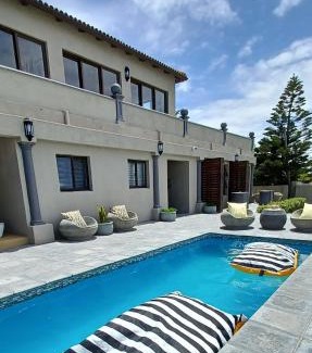 Struisbaai Hotel | Chateau de Marine Boutique Hotel