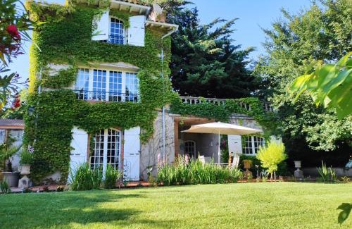 Latrape Casa | Chateau de Pys Guest House