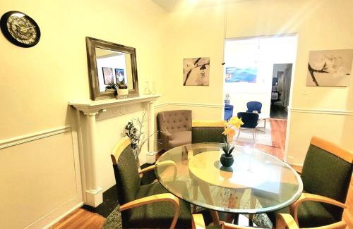 Woodlawn Casa | Chateau de Woodlawn - Room III - The Dream Catcher