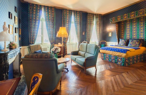 Bouffere Otro | Chateau du Hallay