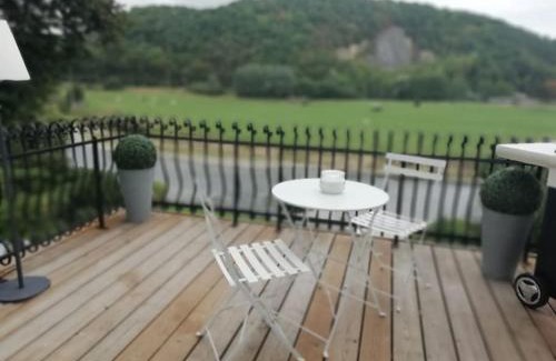 Esneux Apartamento | Chateau en bord d'Ourthe