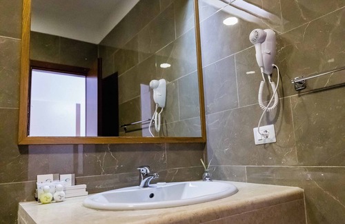 Tirana Hotel | Chateau Linza Resort