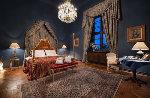 Loucen Otro | Chateau Loucen Garden Retreat