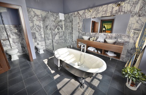 Loucen Otro | Chateau Loucen Garden Retreat