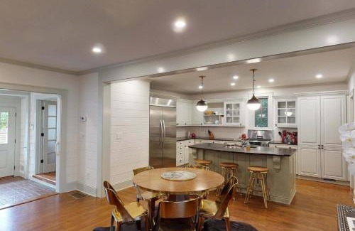 Ansley Park Apartamento | Chateau Marminty