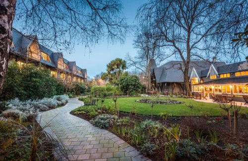 Riccarton Hotel | Chateau On The Park - Christchurch, A Doubletree By Hilton