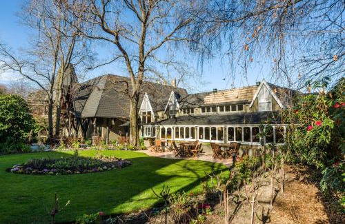 Riccarton Hotel | Chateau On The Park - Christchurch, A Doubletree By Hilton