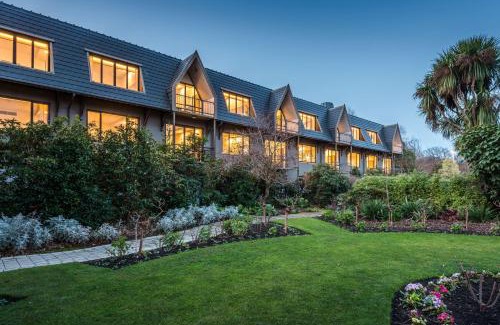 Riccarton Hotel | Chateau On The Park - Christchurch, A Doubletree By Hilton