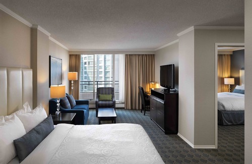 Downtown Victoria Hotel | Chateau Victoria Hotel and Suites