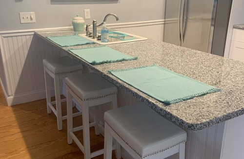 North Chatham Condominio | Chatham Luxury! WALK to beach