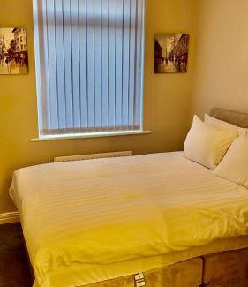 Newcastle-upon-Tyne Apartamento | Chatsworth - Large Apartment Near Newcastle City Centre