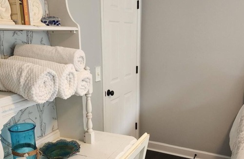 Lupton City Casa | Chattanooga Mountain Retreat-Country and City in the perfect location!