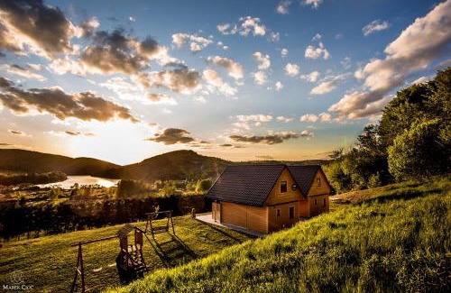 Bobrka Chalet De Esquí | Chaty na Cholewicy Domki Całoroczne