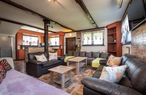 Ganovce Cabina | CHATY - woodyganovce sk