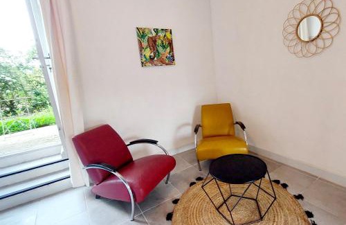 Peyriac-Minervois Casa | Chbre Frida du Chateau, avec Piscine