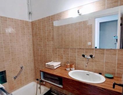 Peyriac-Minervois Casa | Chbre Frida du Chateau, avec Piscine