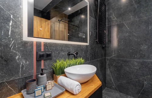 Pradnik Bialy Apartamento | Chełmońskiego by Renters Prestige