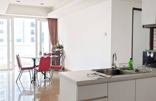 Old Jakarta Condominio | BARATO espacioso condominio de 200 metros cerca del centro de negocios