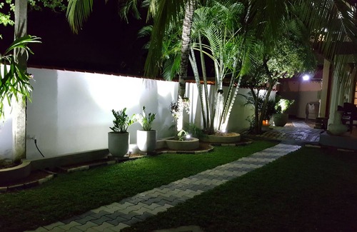 Aluthgama Casa | Alquiler barato vacaciones, vacaciones en Sri Lanka, 1-8 persona