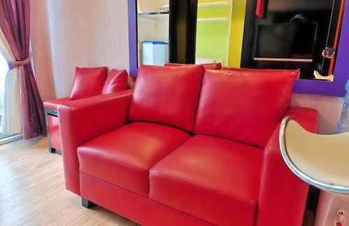Binong Apartamento | Cheapest 2BR Paragon Apt Karawachi with Pool