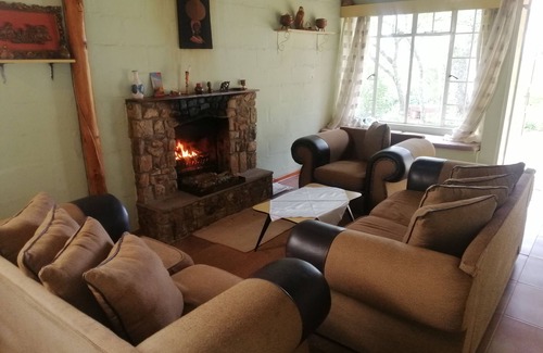 Juliasdale Cabaña | Cheapest Nyanga get away with a pool!