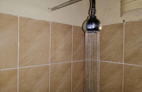 Juliasdale Cabaña | Cheapest Nyanga get away with a pool!
